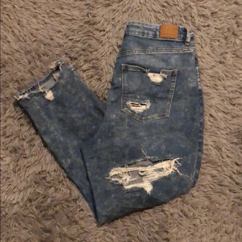 Curvy American Eagle mom jeans